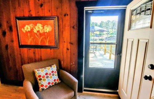 #04-Adorable Large 1 Bedroom Lakeside Cottage- Pet Friendly - Foto 15