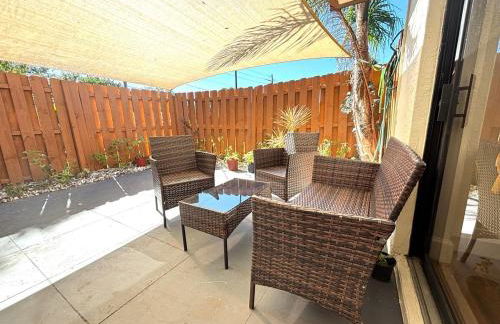 Bright 2BR Poolside Retreat Downtown Fort Myers - Foto 6