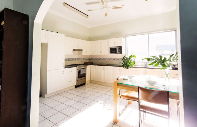 Coal d' Vine Cottage - Cessnock NSW - Photo 11