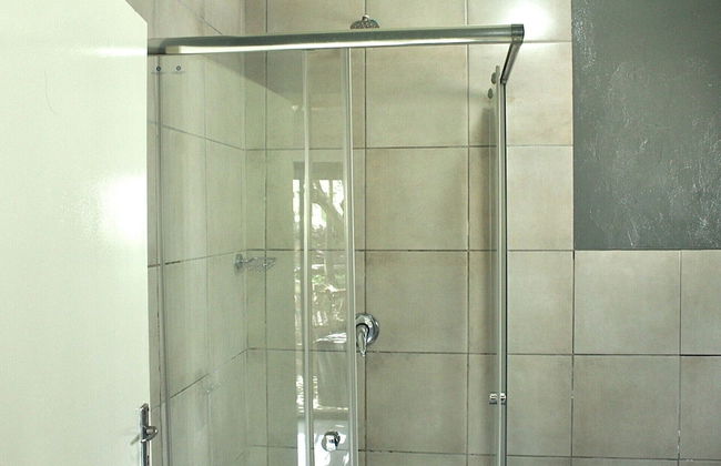 Charming 1-bed Apartment in Sandton - Photo 4