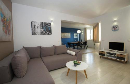 Guest house LUCIJA with swimming pool - Photo 30