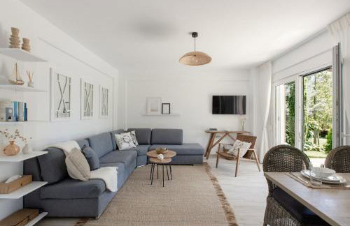 Sani Aquatic Villa with private garden - Foto 1