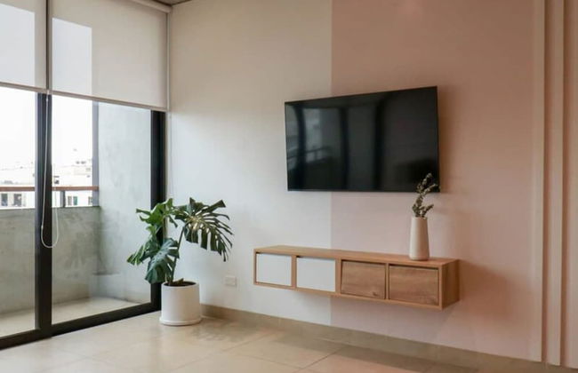 w Picturesque 2BR With Balcony in Miraflores - Photo 9