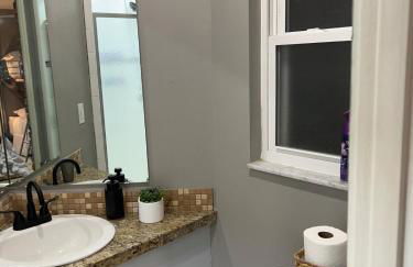 Modern house with pool near Downtown - Foto 15