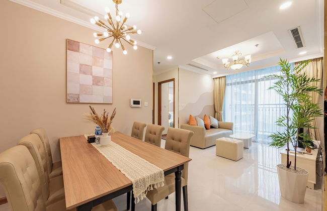 Vinhomes Cozy Apartment - Photo 1