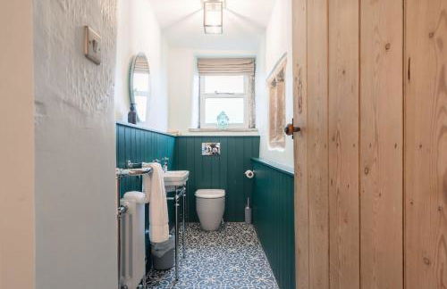 The Farmhouse - Photo 29