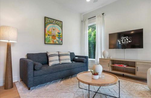 Modern Family Comfort 2BR 2 5BA Sleeps 6 - Foto 3