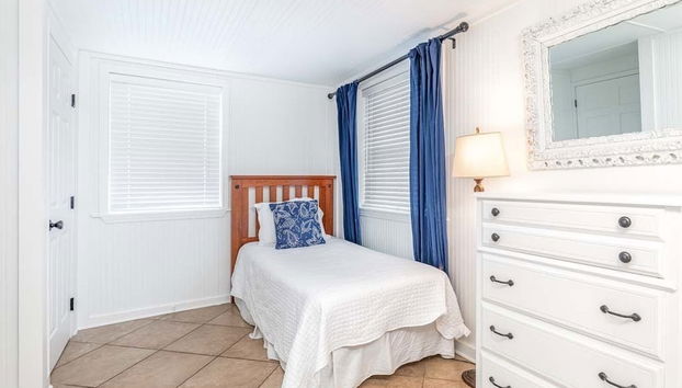 Bikini Cottage by Tybee Vacation Rentals - Foto 4, Habitación