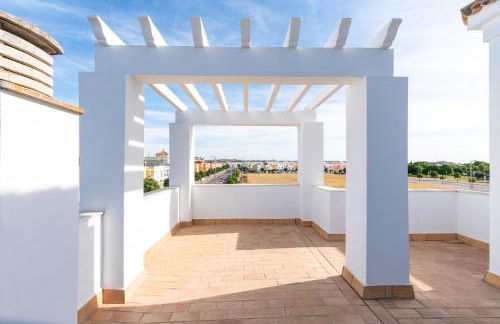 Amplio y luminoso chalet en Gerena, para familias o grupos - Foto 27