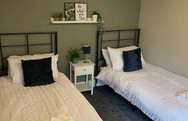 Willow House by Shortstays4U A lovely 2bedroom Townhouse with free parking in town centre! - Foto 10