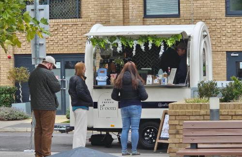 Stylish 1BD Flat with Parking Hackbridge - Foto 30