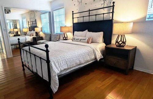 Stylish 4 Bedroom Home Near Venice Beach with Backyard BBQ - Foto 20