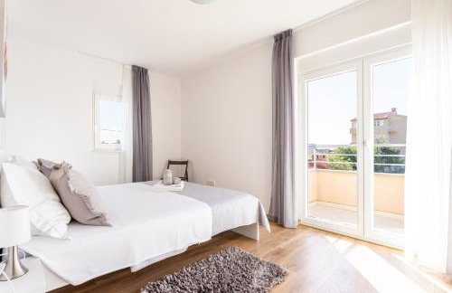 Villa Ana perfect for families with kids and groups,House with heated Pool - Photo 69