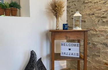 Charmante maison en pierre, avec terrasse et jardin privé - Photo 17