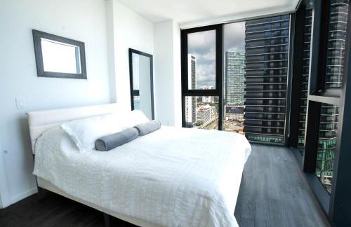 Downtown Miami 2BR Retreat - Walk to Bayside & Port - Sleeps 6 - Foto 9