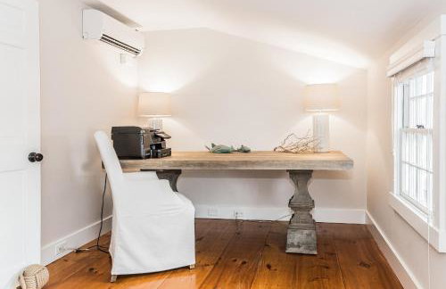 Close to Dtwn Nantucket! Group Getaway with Patio - Foto 21