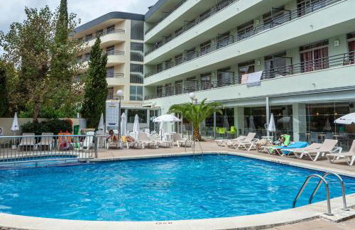 Medplaya Aparthotel Esmeraldas - Photo 2