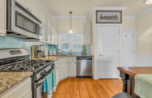 Rooftop Townhouse with 360 Views and Free Parking - Foto 30