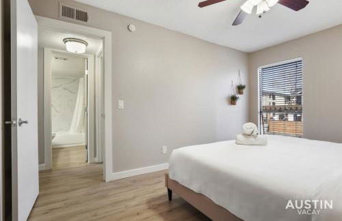 Enjoy Poolside TVs and Private Cabanas off N Lamar - Photo 13