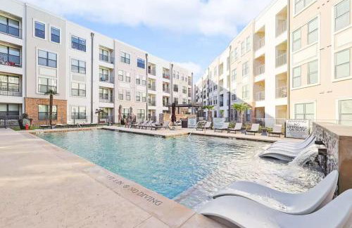 Modern 2B Close to The Star Toyota HQ Legacy West - Foto 43