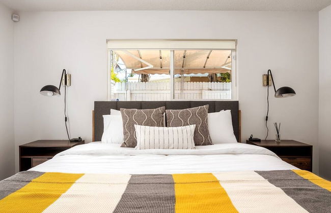 Mid-century Gem w Secret 4th Bedroom Near Downtown - Foto 36