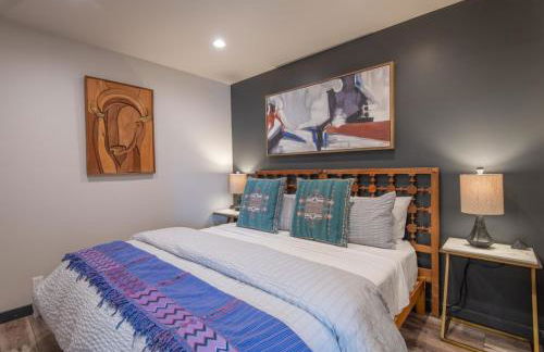 Designer Loft at the Santa Fe Plaza Spacious 520 Sq Ft, King Bed - Foto 5