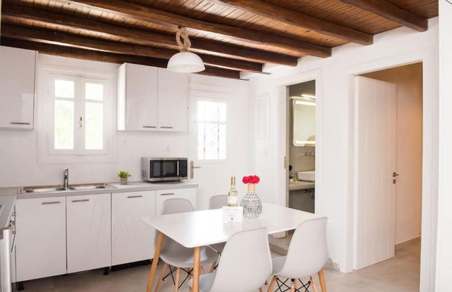 Glamorous 2BR Villa in Ornos w Sea View - Foto 5