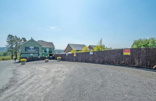 Private Pub-Group Stays Brecon Beacons Alderfalls - Photo 9