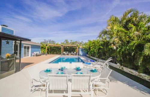 Beautiful Home - Oasis Backyard with Heat Pool - Foto 26