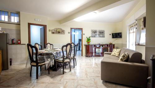 Etna Sunshine Apartments - Photo 4