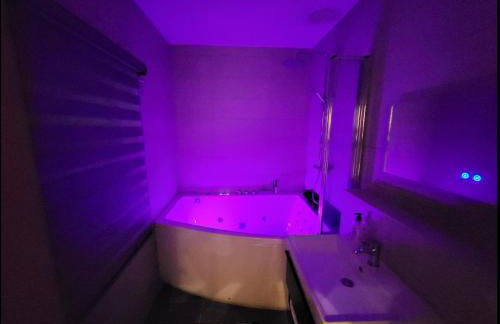 Sunset Point Apts - Aqua Therapy Suite - Foto 13