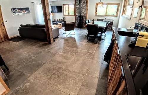 Chez Lucienne, jacuzzi et sauna - Foto 9