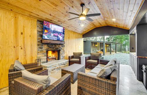 Fire Pits and Gazebo Lakefront Escape in Terry! - Foto 1