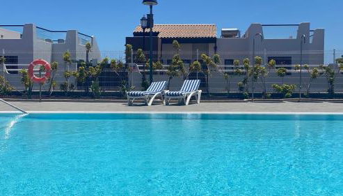 Sunny Luxury Apartment with two great sunny - level terraces, two swimming pools, in a new complex Pueblo Majorero, close to Fuerteventura Golf Club, next to the beach , Atlantico Shopping Mall and casino in Caleta de Fuste - Foto 5