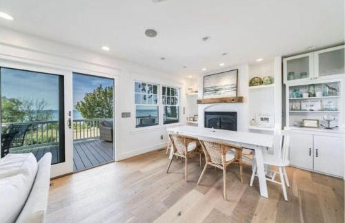 Beachfront Haven - Sunset Views - Hot Tub - BBQ - Family Friendly - Foto 16