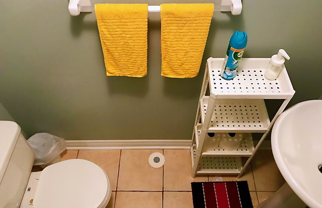 Entire 3 Bedroom Townhouse in Markham - Photo 11