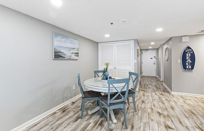 Phoenix II Beachfront Condos - Foto 3