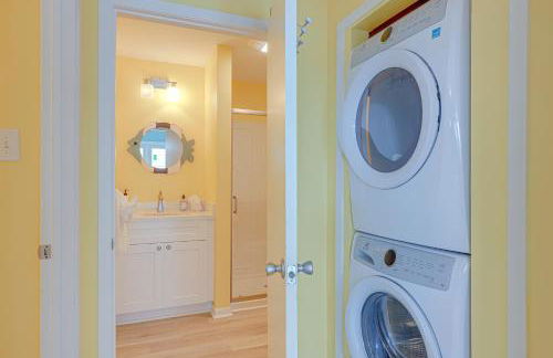 Steps to Galveston Beach Dog-Friendly Gem with Yard - Photo 18