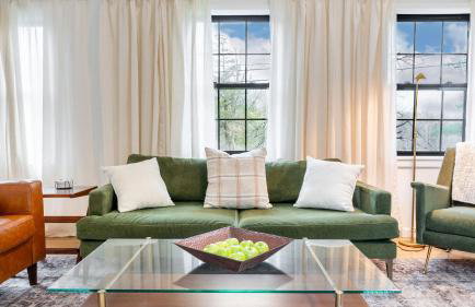 Charcoal Chalet by Avantstay A+ Design w/ Firepit - Foto 19