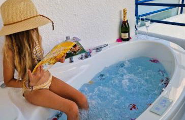 Christine Studios - Photo 12