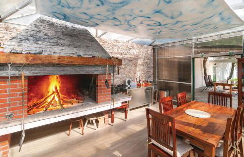 4 Bedroom Stunning Home In Neoric - Foto 6