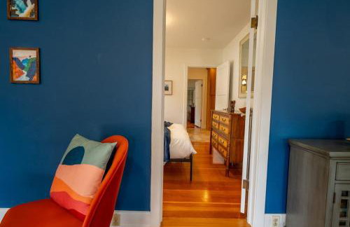 Parkside Escape South Hill w Private ADU - Photo 9