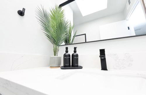 Family Friendly Southwest Bakersfield Retreat with Jacuzzi and Fenced Yard - Photo 33