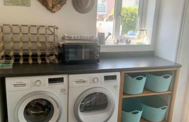 A unique and spacious river front property - Foto 31