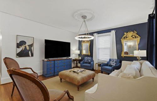 Stylish 4BR Getaway Sleeps 8 Prime Raleigh Location - Foto 8