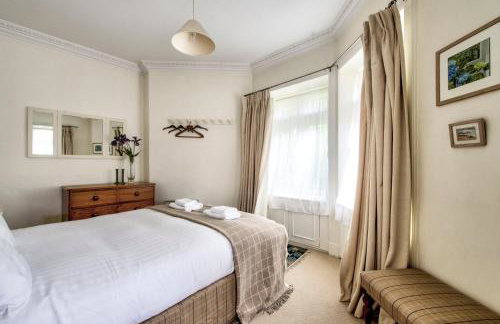 GuestReady - Classic Charm near Holyrood Park - Foto 44