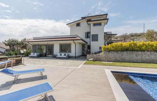 Ville Petrara - Villa con Piscina e Spa nei Vigneti - Foto 58