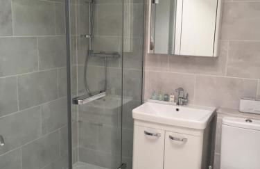 1 Shiphouse Apartment - Photo 15