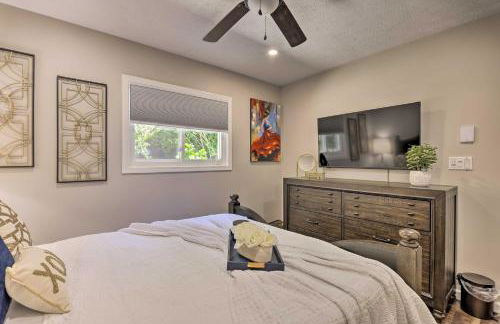 Fire Pit and Furnished Deck Serene Tobyhanna Escape - Foto 18