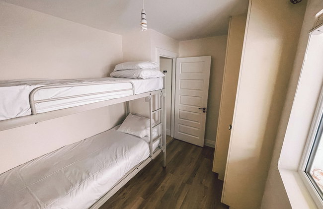 Broc House Suites - Photo 19